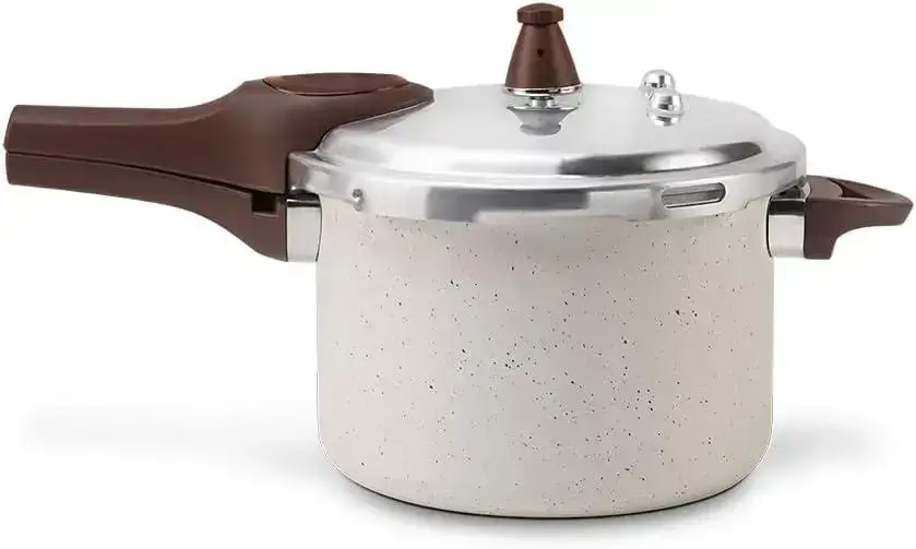 10. Panela de Pressão 4,2L - Brinox